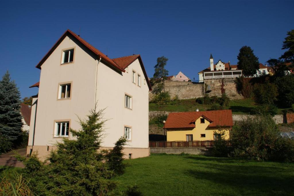 Ubytovani Pod Jezem Loket Buitenkant foto